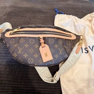 LV bumbag